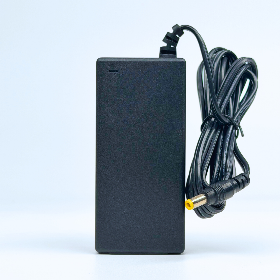 شاحن محول طاقة 12 فولت 2 أمبير - مزود طاقة تبديل